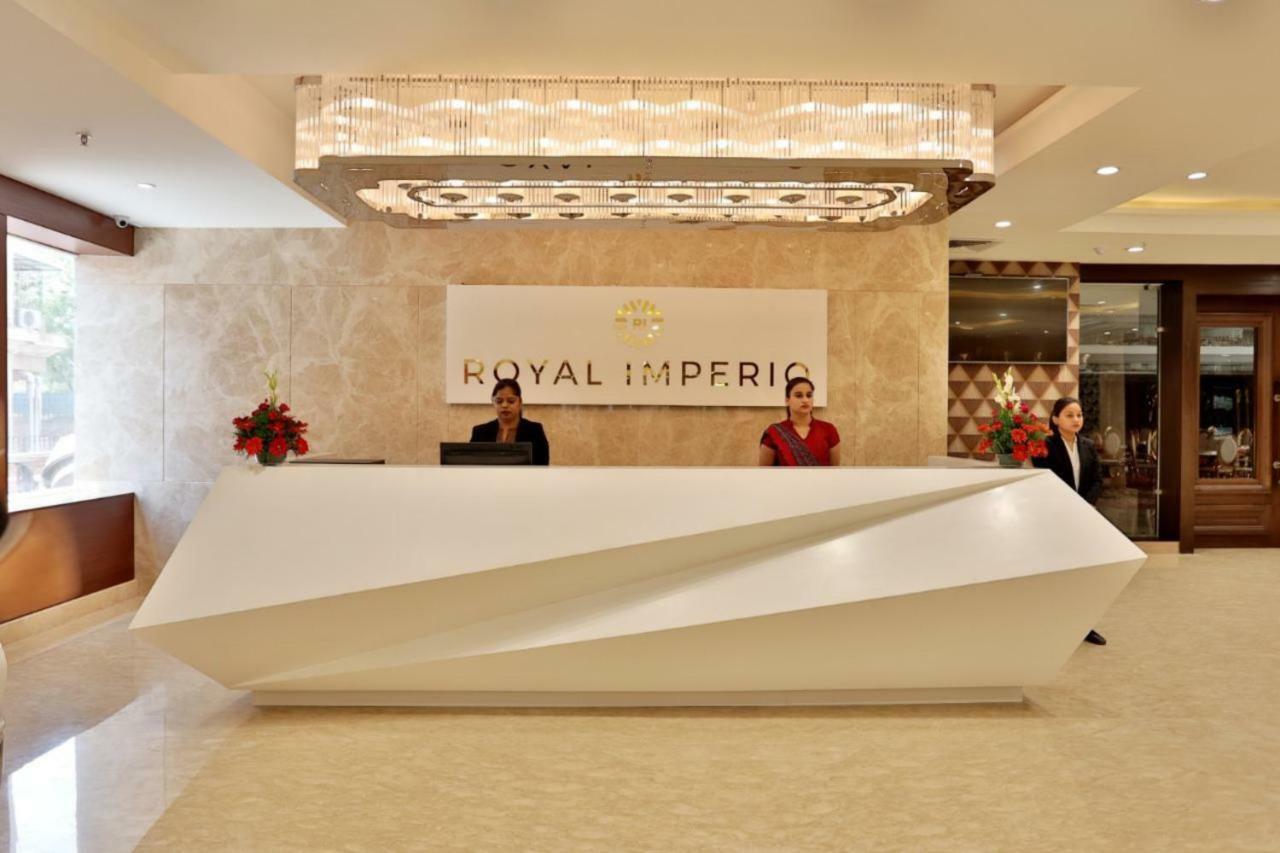 Royal Imperio Hotel ฟารีดาบัด ภายนอก รูปภาพ