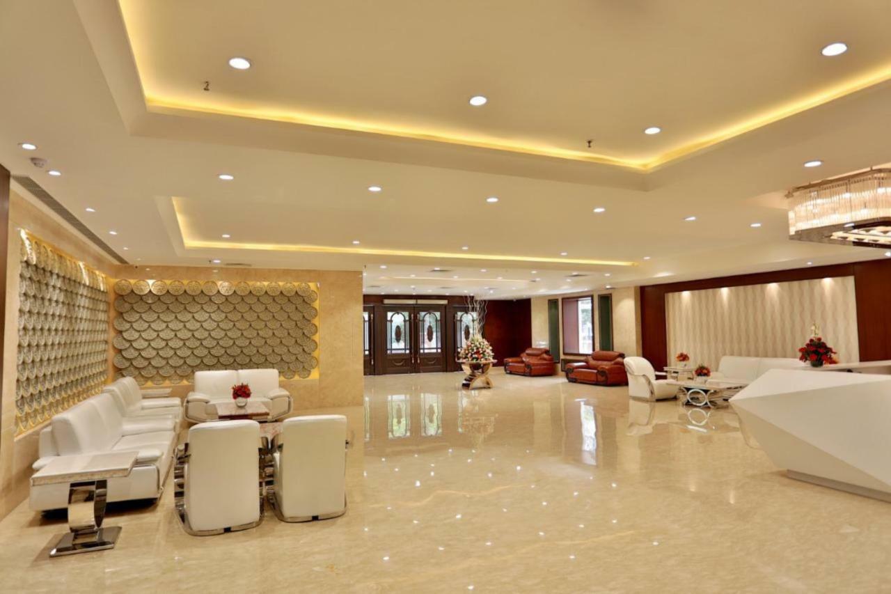 Royal Imperio Hotel ฟารีดาบัด ภายนอก รูปภาพ