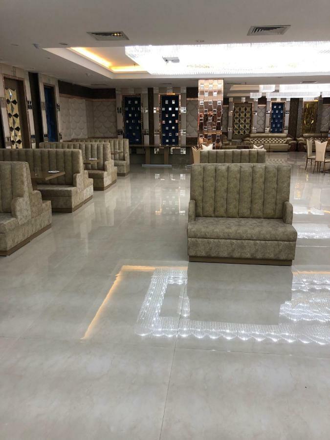 Royal Imperio Hotel ฟารีดาบัด ภายนอก รูปภาพ